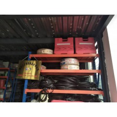 店內(nèi)展示三角帶