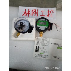 電接點(diǎn)。遠(yuǎn)傳壓力表