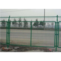 高速公路護(hù)欄網(wǎng)