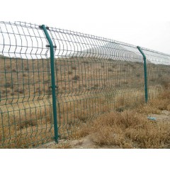 鐵絲網(wǎng)圍欄
