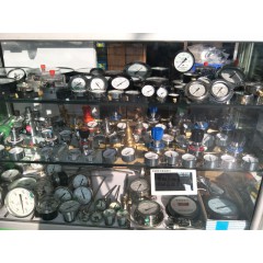 店內(nèi)產(chǎn)品展示 (8)