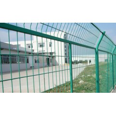 優(yōu)質(zhì)公路護(hù)欄網(wǎng)
