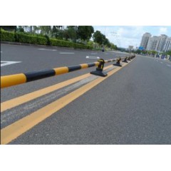 高速公路隔離護(hù)欄
