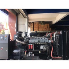 店內(nèi)展示 (3)
