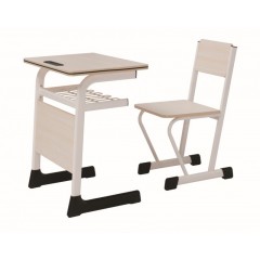 校具