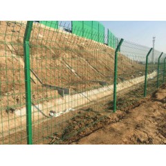公路護(hù)欄網(wǎng) 高速公路護(hù)欄網(wǎng)