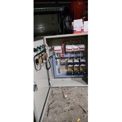 配電控制箱